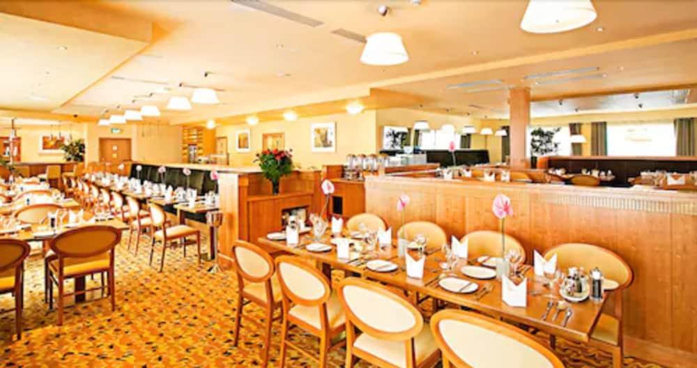 Maldron Hotel & Leisure Centre Limerick Junction Kültér fotó